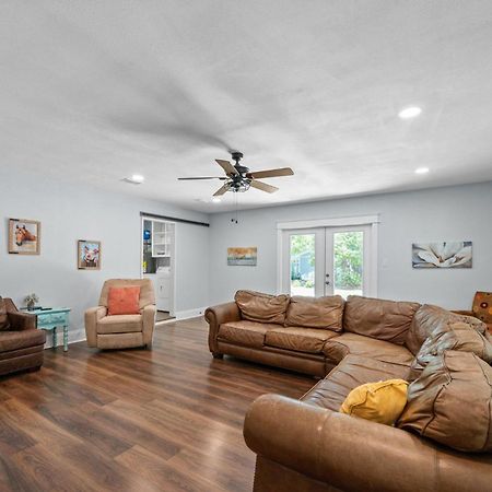 Peaceful Fairhope Retreat-Large Home On 1 Acre Lot Exterior photo